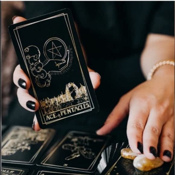 Your Dream Will Come True Deluxe Tarot Card Set & Booklet (T814F) - Picture 2 of 6